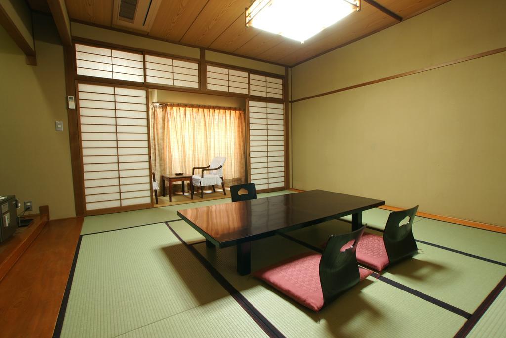 Imakuni Ryokan Takachiho Zimmer foto